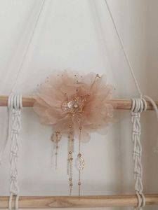 Elegant Floral Hair Clip