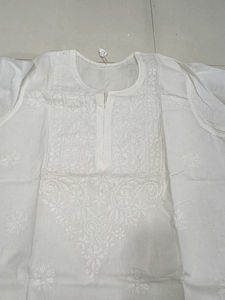 Elegant White Chikankari Kurta