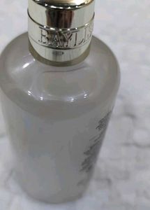 Baylis &amp; Harding shower gel