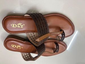 Stylish Women's Kolhapuri Sandals
