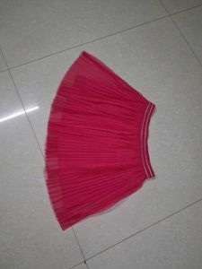 Chic Pink Pleated Tulle Skirt