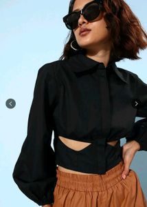 Roadster Cutout Crop Top