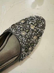 Embellished Bellies gray colour