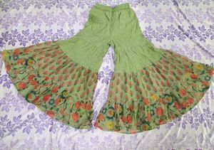 Very Beautiful Kurti With Gharara Suit