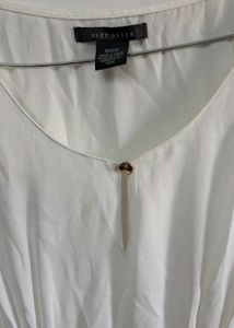 Chic White Tunic with Sequined Belt