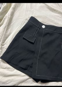 Chic Black Skort with Contrast Stitching