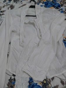 pinteresty White Eyelet lace top