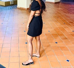 Zara Chic Black Puff Sleeve Lace-Up Dress