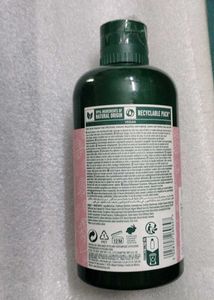 The Body Shop Vitamin E Cream Cleanser