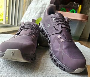 ON Cloud Waterproof Running Shoes
