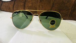 Original Ray-Ban Aviator Sunglasses with Bill Box