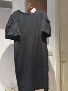 Elegant Noir Statement Dress