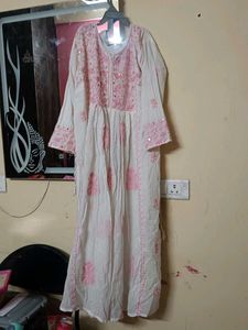 Elegant White &amp; Pink Kurta