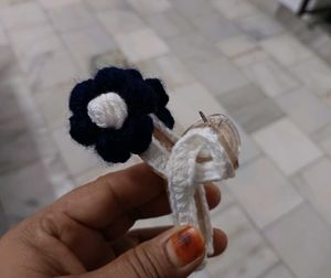 White Crochet Claw Clip with Flower Accent