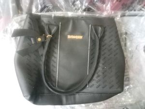 Black Colour Hand Bag With 3no Sleepers Free