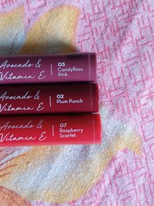 3x Vitamin E mini Lipsticks