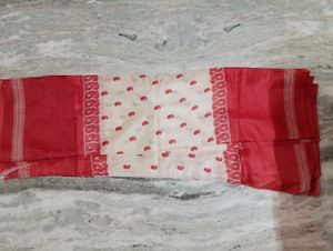 Elegant Red &amp; Cream Bengali Saree