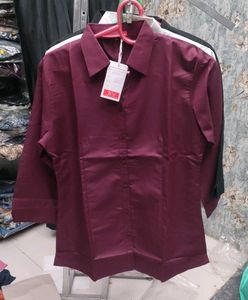 Burgundy 3/4 Sleeve Shirt