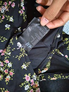 H&amp;M bodysuit floral print