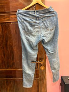 H&amp;M Distressed Blue Denim Jeans