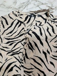XXL stylish Zebra Print Long Sleeve Top
