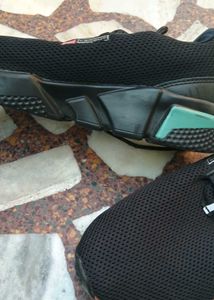 selling shoes