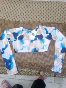 Newme Cropped Long Sleeve Top