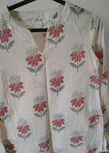 Beautiful White Floral Print Kurta Set
