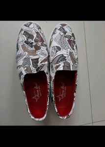 Women's Casual Shoes