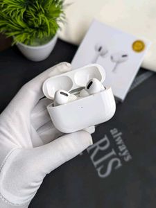 Wireless Earbuds with Charging Case