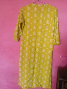 Mokshi Yellow Printed Kurta