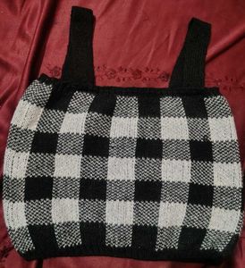 Black & White Buffalo Check Knit Top