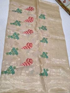 Elegant Beige Saree with Floral Motifs