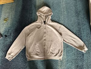 Beige Oversized Zip-Up Hoodie – Minimalist Streetw