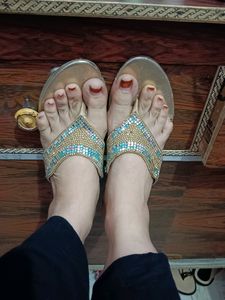 Very Stylish Comfortable Sandal For Women