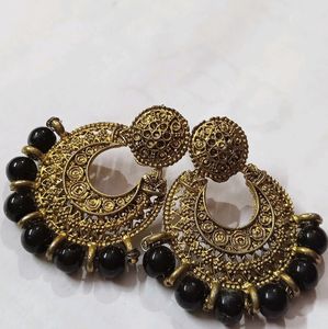 Earing &amp; studs