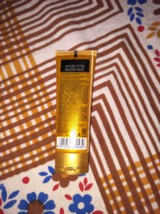 Pond's Sun Miracle SPF 50 Sunscreen Gel
