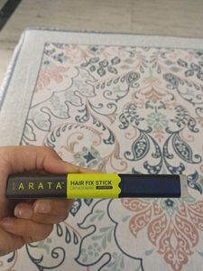 Arata Hair Fix gel Stick for frizz