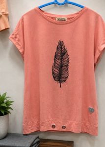 Feather Print T-Shirt