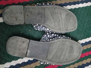 Stylish Polka Dot Slides for Women