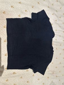 Ribbed Black Cropped T-Shirt