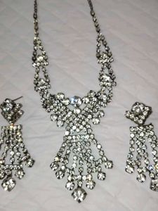 Sparkling Jewelry Set