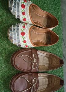 Embellished Juttis &amp; Loafers Set