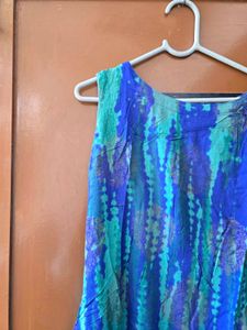 Vibrant Blue &amp; Green Ethnic Kurta