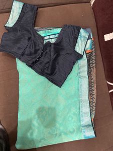 Elegant Teal &amp; Black Paisley Saree