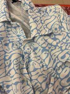 Stylish White &amp; Blue Print Crop Top