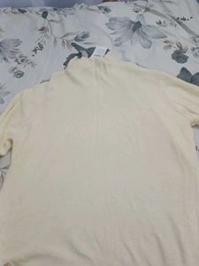 ZUDIO Cream Colored Knit Sweater