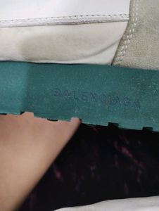 Original Balenciaga Race Runner Sneakers