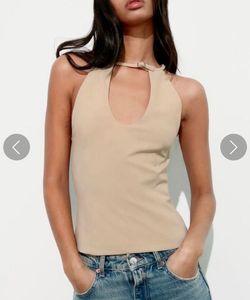 Oyela nude top