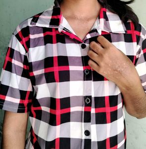 Stylish Plaid Button-Up Shirt